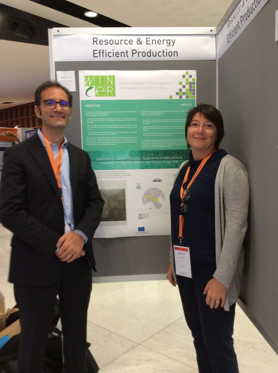 WincerProject's tweet photo. @IndTech16 | @WincerProject at the Poster Session  with Mrs Isella Vicini and Mr Massimo Rinaldi @WarrantG https://t.co/HzCOpufIaR