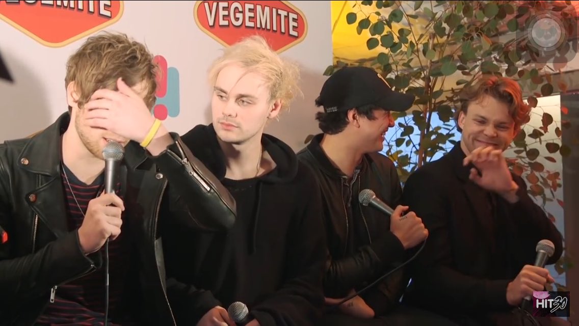 thingsaboutmuke's tweet image. the way michael is staring plus cashton in the background
everything about these pictures are perfect