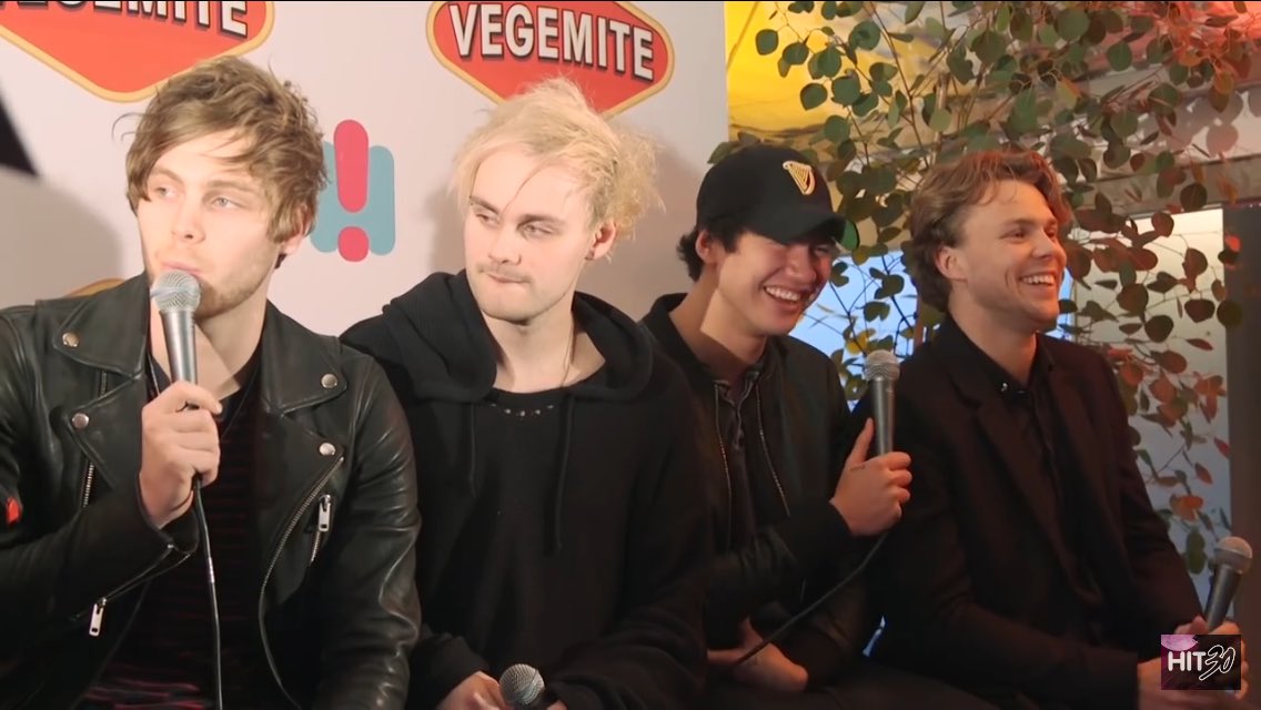 thingsaboutmuke's tweet image. the way michael is staring plus cashton in the background
everything about these pictures are perfect