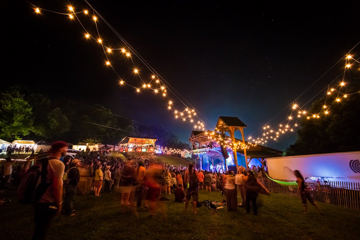 FestivalSnobs's tweet photo. 3 Appalachian Music Festivals That Will Make Your Summer Epic https://t.co/l8EIFqrz7m https://t.co/OdWYcElOPh