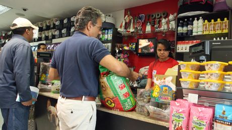 Alimentos para perros aumentaron 120% durante el ultimo mes reporteconfidencial.info/noticia/327068…