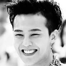 _VIP_iKONIC_'s tweet photo. Rt yapıverin  #FanArmyFaceOff #VIPs https://t.co/YhvQQioR6U