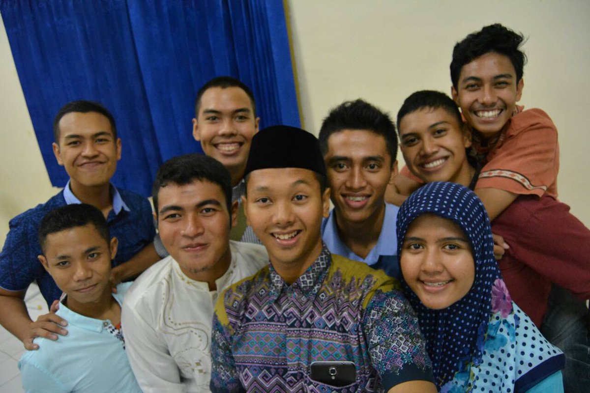 BarapaskhadHT2's tweet photo. Gimanaa seru kan bukber kita tahun ini? Terimakasi buat smua yg udah dateng dr tamu undangan sampe alumni kopaskhad❤ https://t.co/NJDcyvYvl2