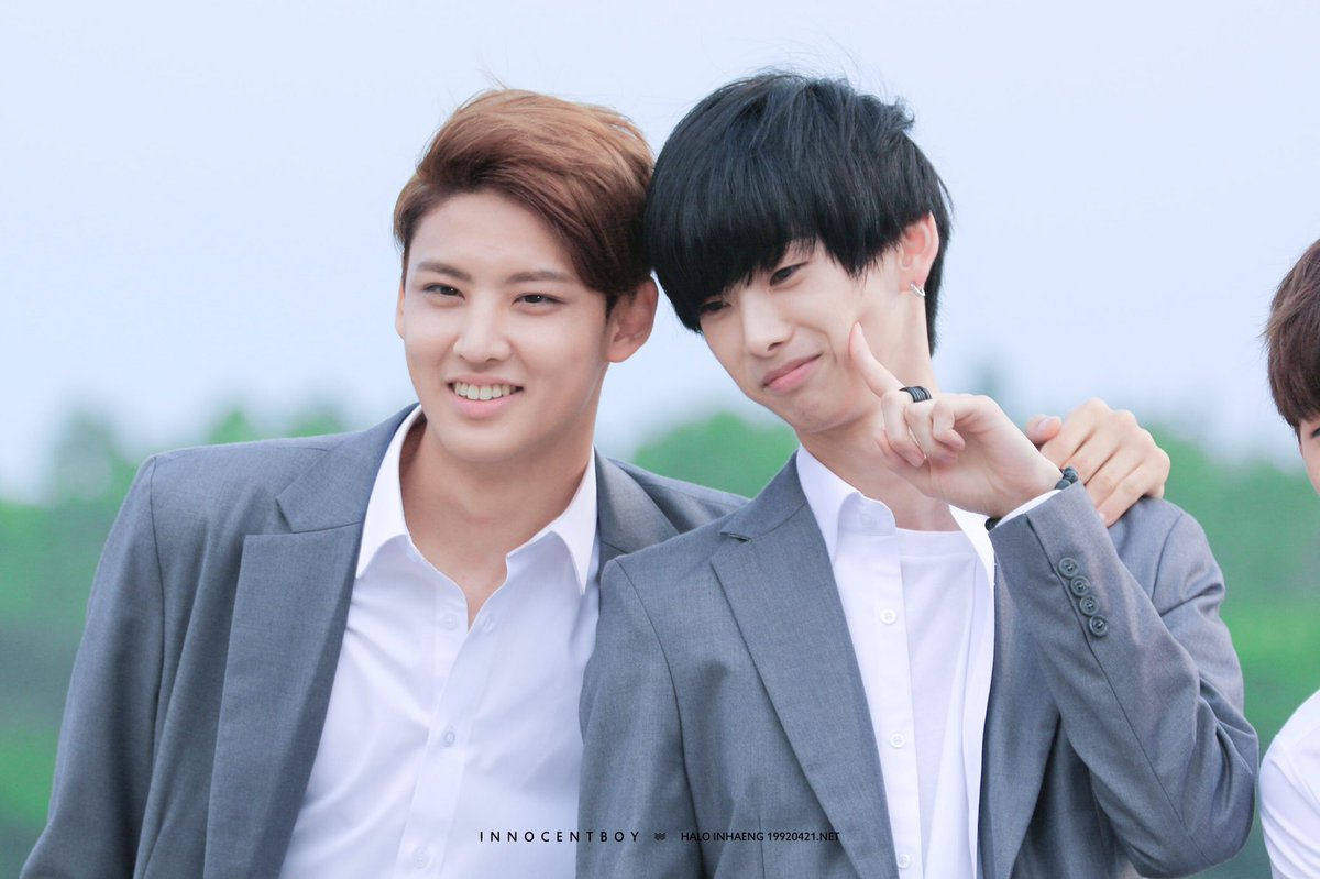 19920421net's tweet photo. 160628 헤일로 데뷔 2주년🎂💕
@HelloHALO_ 2번째 생일!! 축하해!!
#HAPPYHALODAY
#HALO2ndAnniversary
#헤일로 #HALO #디노 #인행 #오운 #재용 #희천 #윤동 https://t.co/CfHK7ql0Rj