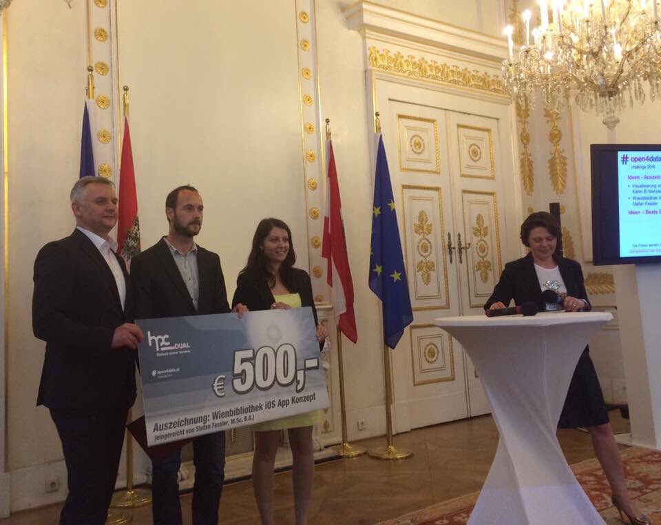 briefbutler's tweet photo. 44 Einreichungen bei der #open4data Finalisten in der Kategorie Idee, prämiert von #hpc DUAL https://t.co/meHYQjRViG