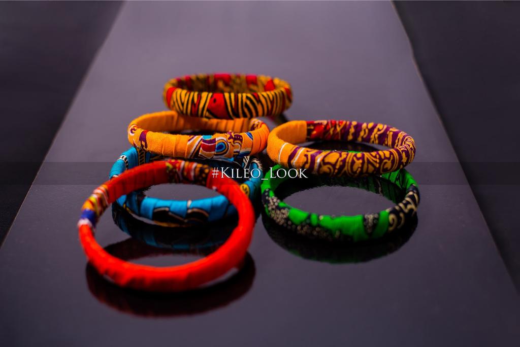 Kileo_Look's tweet photo. #Kileo_look  🎊🎉 pop color ankara bangles for the ladies n leather, wooden n earthy beads for the unisex bracelets. https://t.co/g90IYUcWhe