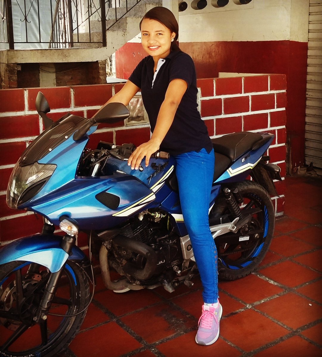 Ginnaaguas's tweet image. De paseo #Pulsar_220F