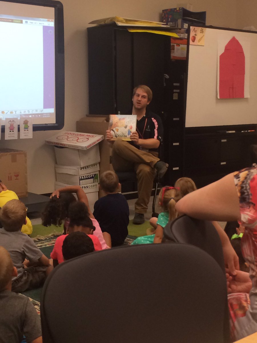 Mr. D reads to our K &amp; 1 class- it's farm week at PALS! <a href="/FSU_PALS/">FSU University PALS</a> <a href="/frostburgstate/">Frostburg State University</a> <a href="/DrKMcGee/">꧁•⊹٭𝙺𝚛𝚒𝚜 𝙼𝚌𝙶𝚎𝚎٭⊹•꧂ 📚🏖☮️</a>