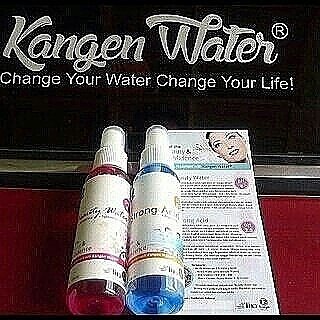 CoreSc363's tweet image. Kangen water 2 variasi . beautywater strong Acid alami solusi jerawat 
Order pin:7C31CD8E