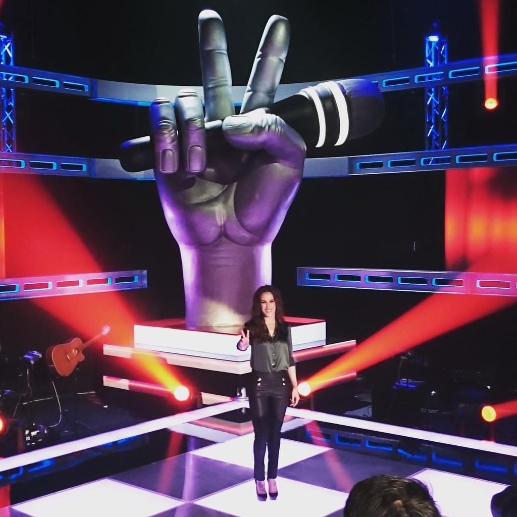 SonyMusicSpain's tweet photo. Volverá a ganar @lavoztelecinco como coach @_MaluOficial_ este año? https://t.co/S9Cf1LMLar