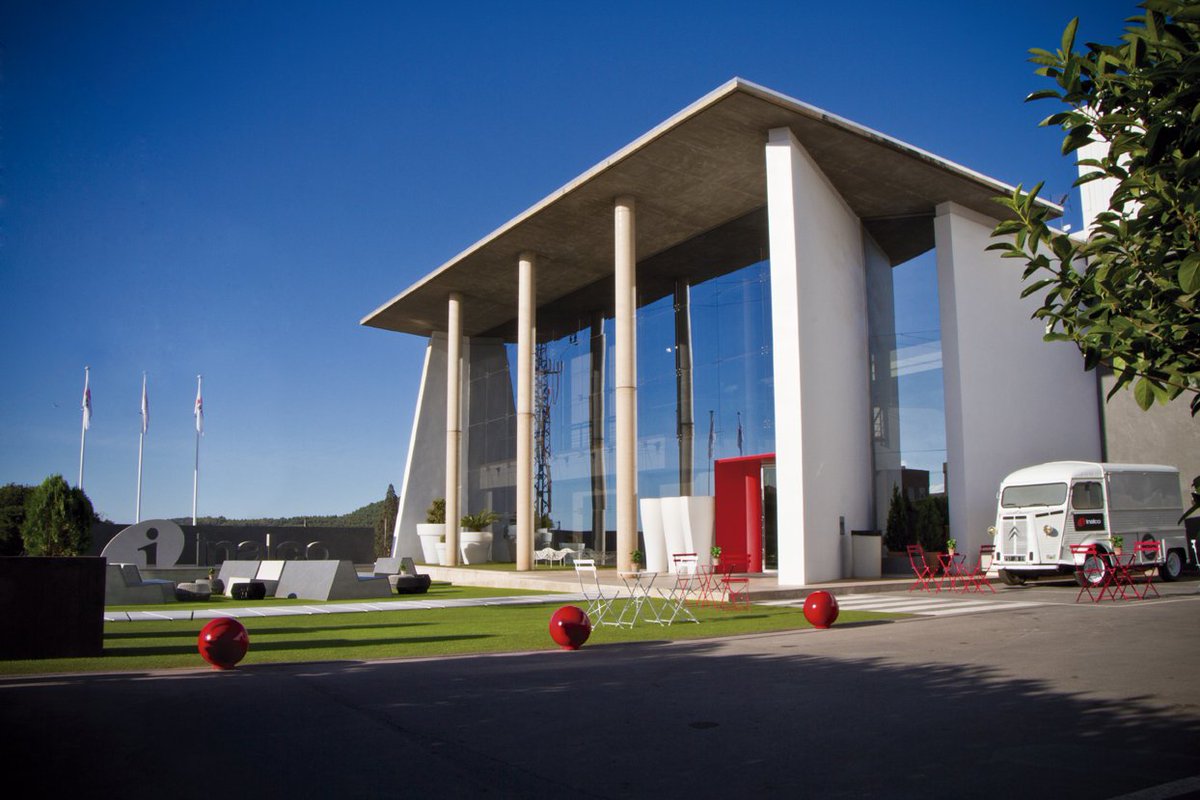 inalco_official's tweet photo. En #Inalcotrends te mostramos el reportaje de los #InalcoDesignDays 2016.
https://t.co/Re8v6DqPJA https://t.co/LI9fbYfIuS