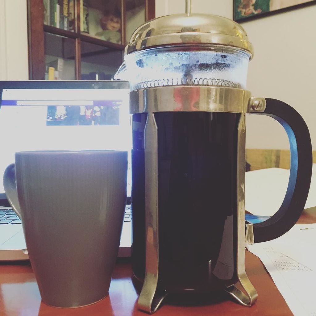 MARKinthemaking's tweet photo. Hello morning! Now when does the fun begin? #brewing #coffee #lavazza #cuppajoe #frenchpre… https://t.co/QkyMHl9wEY https://t.co/xR8cotvjLD