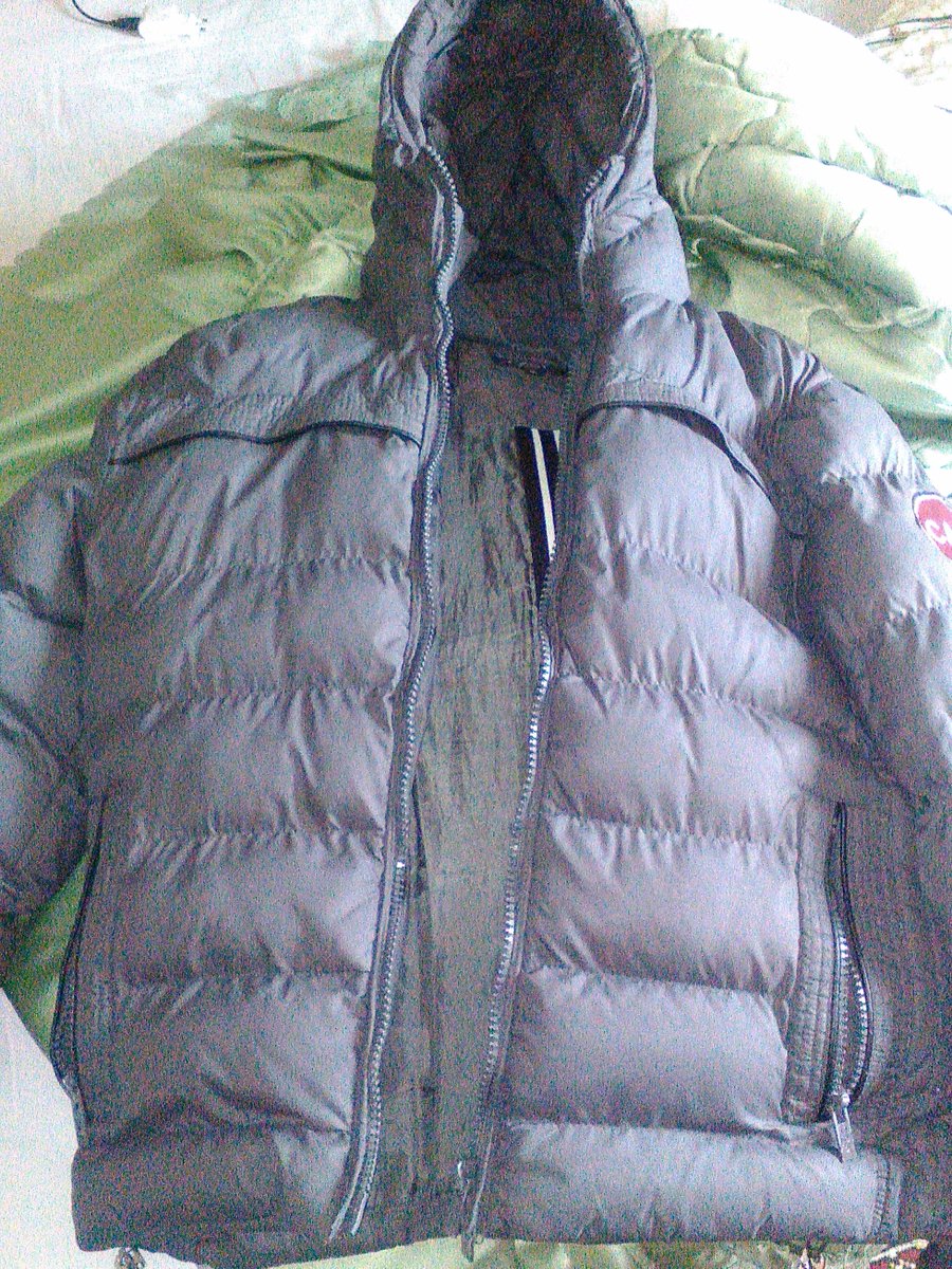 #YoPorUnMotoG4 me vestiria de invierno y gritaria por la calle quiero un motoG4  😂