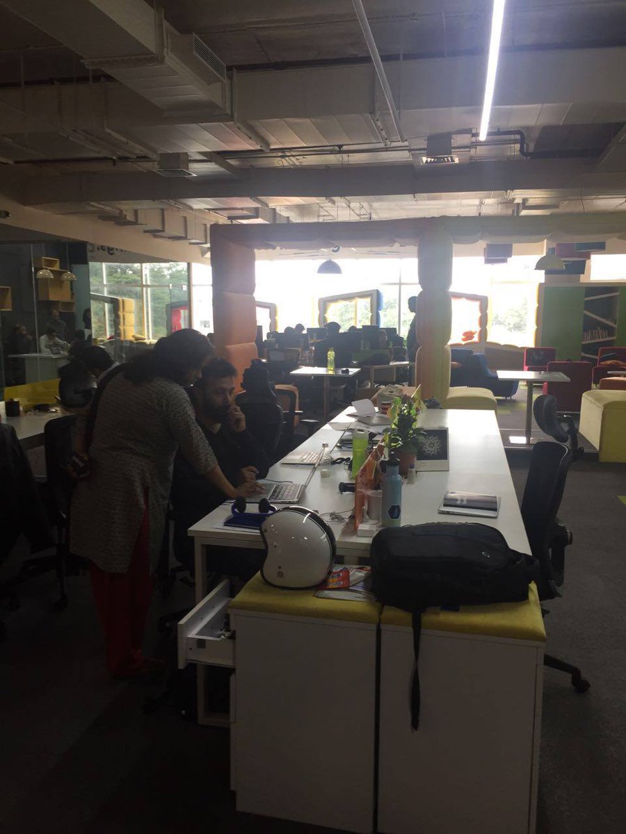 ExplrLifeTrvlng's tweet photo. An inside look into the cool @Razorpay office! Can you feel the startup spirit too? :D https://t.co/p4Q4ughm4U