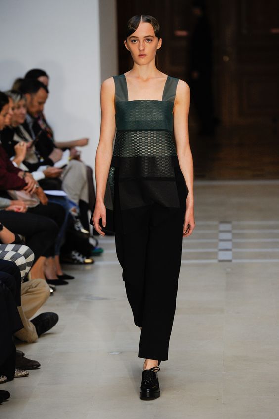 kreateurs's tweet photo. Get the look from Parisian Fashion week @LeaPeckre #leapeckre #pfw #fashion #MadeInFrance https://t.co/JT2VKqXQMc https://t.co/vwhIq7xNgB
