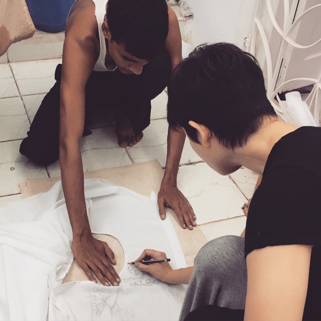 Nee_and_oink's tweet photo. Oink at work! #hardwork #embroidery #pattern #neeandoink #kidsfashion #design #designerkidsclothes #workinprogress https://t.co/E0AwiIpx0t