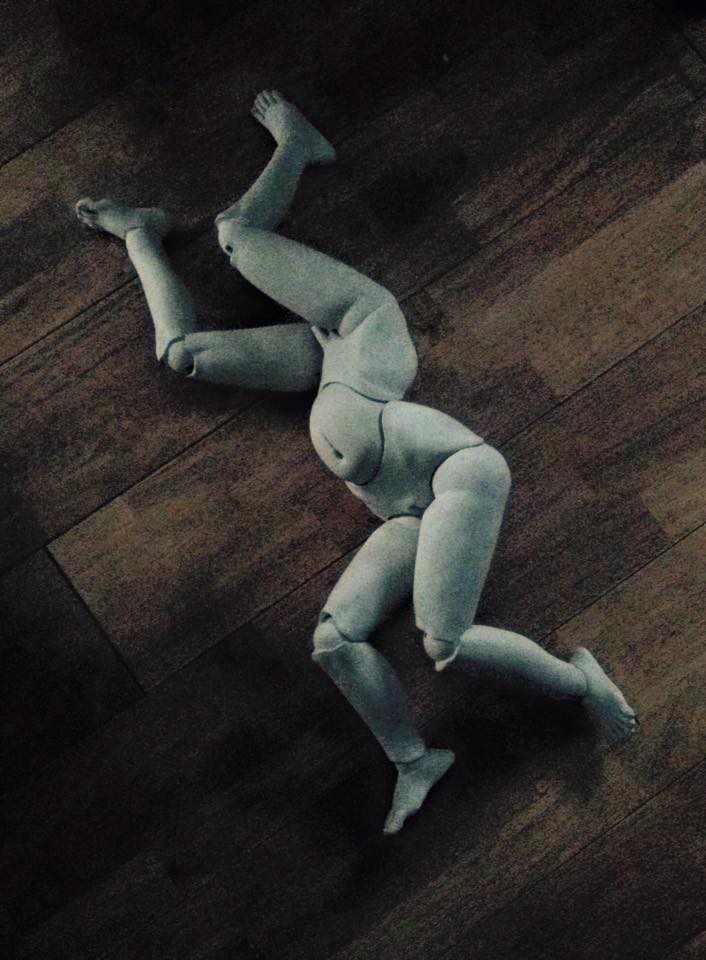 球体関節人形を作ってる方ならご存じの、ハンス・ベルメールの人形写真