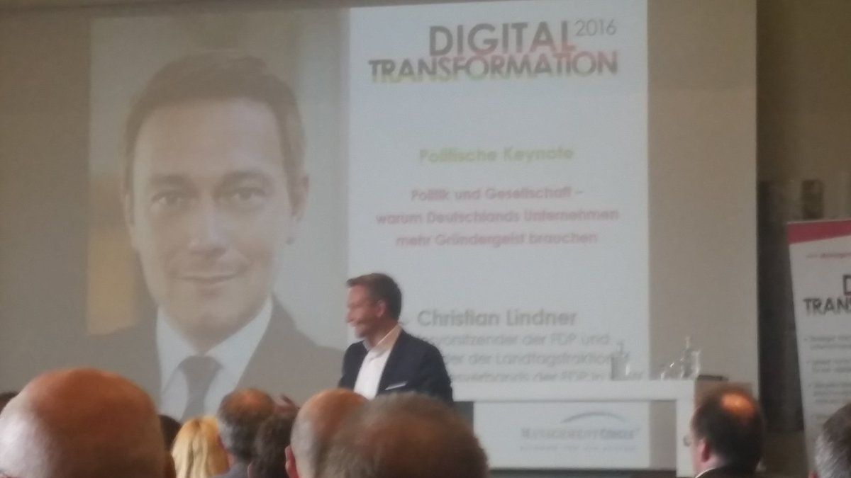 carsten_long's tweet photo. Top Key Note auf der #DTR16: Christian Lindner erklärt, warum auch Scheitern zum erfolgreichen Entrepreneur gehört https://t.co/Wrso6pGllm