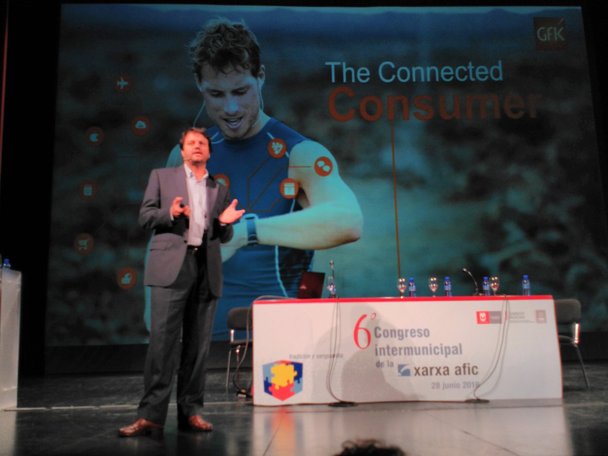 El consumidor está conectado. Y nuestros #comercios? Tendencias de consumo analizadas por <a href="/cminguezb/">Carlos Mínguez</a> de <a href="/GfK/">GfK - An NIQ Company</a>