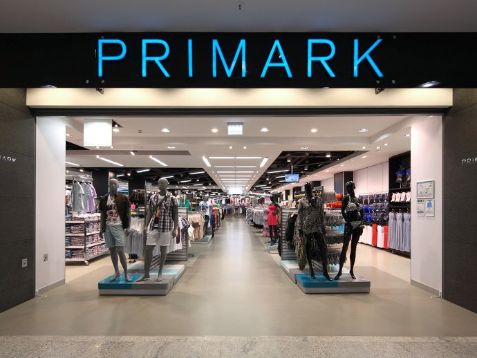 Gebr_Meijer's tweet photo. @Gebr_Meijer Vol overtuiging de grenzen over! #Kanaaljournaal #juni16 #Luka #Primark https://t.co/hmhIvf7bPY https://t.co/KXtE1FRmQJ