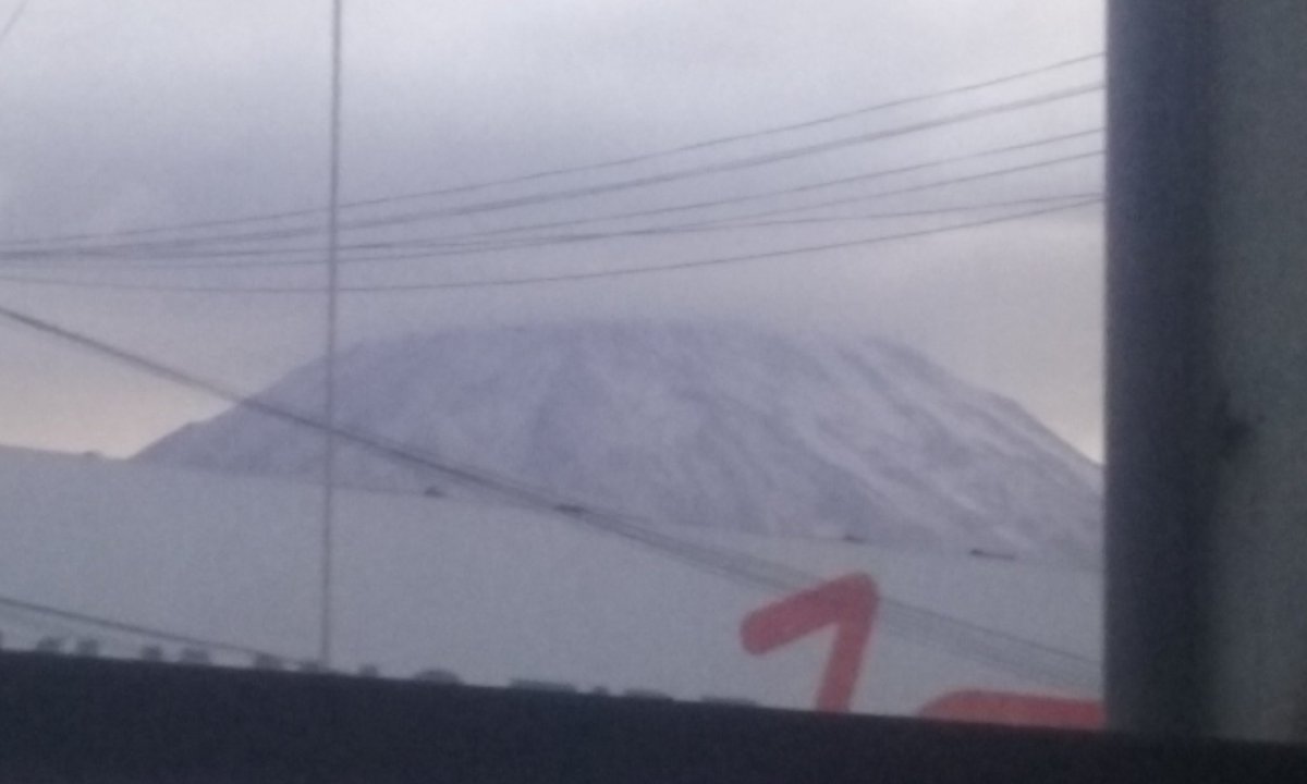 #ATVNoticias imagen de ayer y hoy .. el misti copado de nieve