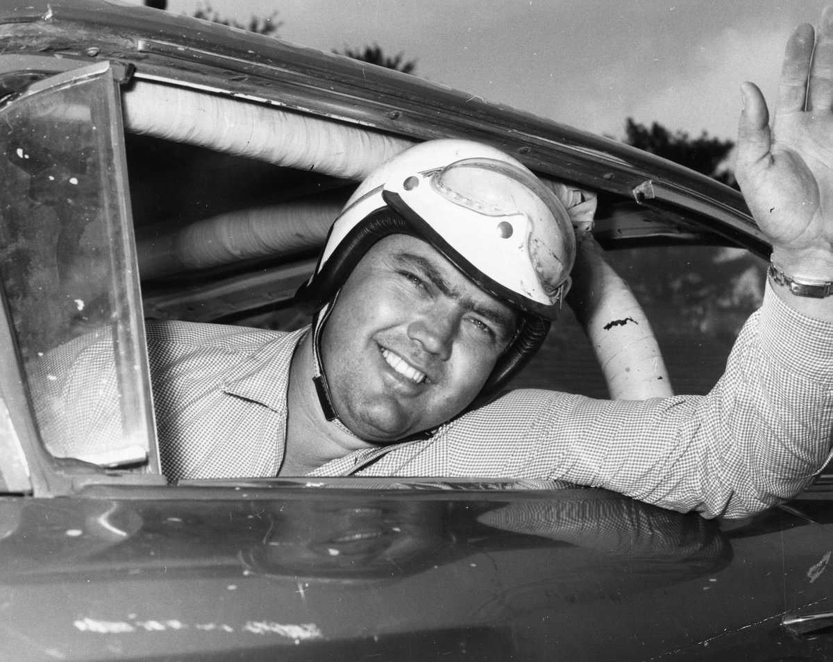 NASCAR's tweet photo. Retweet to wish #NASCARHOFer Junior Johnson a Happy Birthday! https://t.co/nINalqGlkd