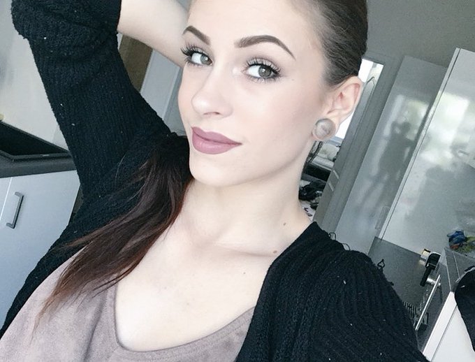 My day off ☺️ and tomorrow finally what we've been waiting for- @Violet_Monroe and I get to share more<a href="/tag/newprofilepic"class="tags"><span>#newprofilepic</span></a><a href="/tag/loveloveradio"class="tags"><span>#loveloveradio</span></a>