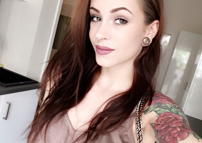 My day off ☺️ and tomorrow finally what we've been waiting for- @Violet_Monroe and I get to share more<a href="/tag/newprofilepic"class="tags"><span>#newprofilepic</span></a><a href="/tag/loveloveradio"class="tags"><span>#loveloveradio</span></a>