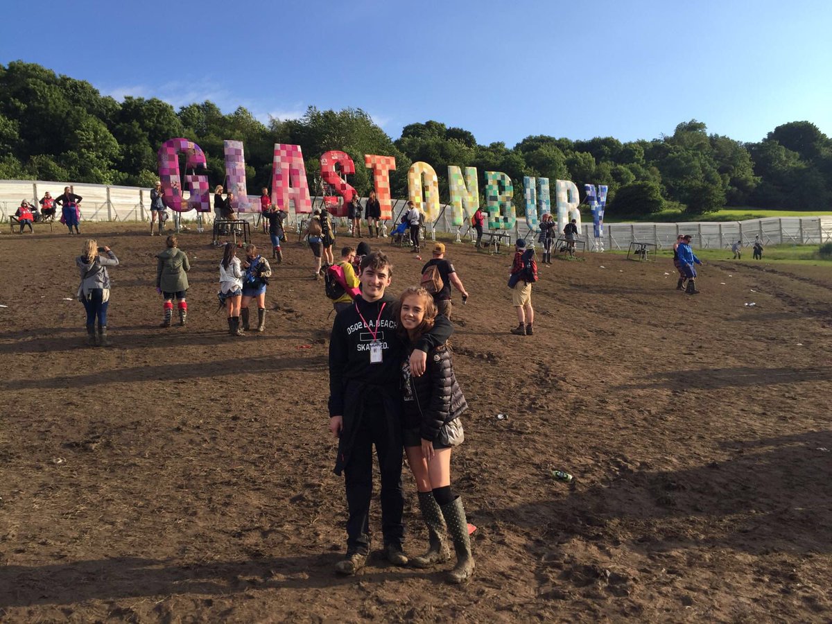 kelbycrawleyX's tweet photo. Glasto 🎪 https://t.co/9AJ2nqc7M4