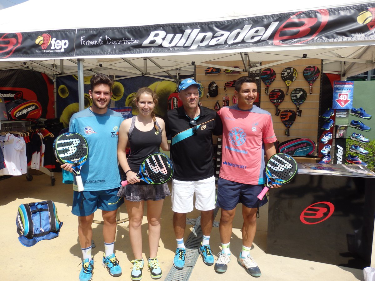 bullpadelsport's tweet photo. ¡Espectacular el #TyCPremium3en @NuevaAlcantara! ¡Enhorabuena al #BullpadelTeam! 🎾👌 https://t.co/s4ubKAiqiM https://t.co/9TTrdsx0sC
