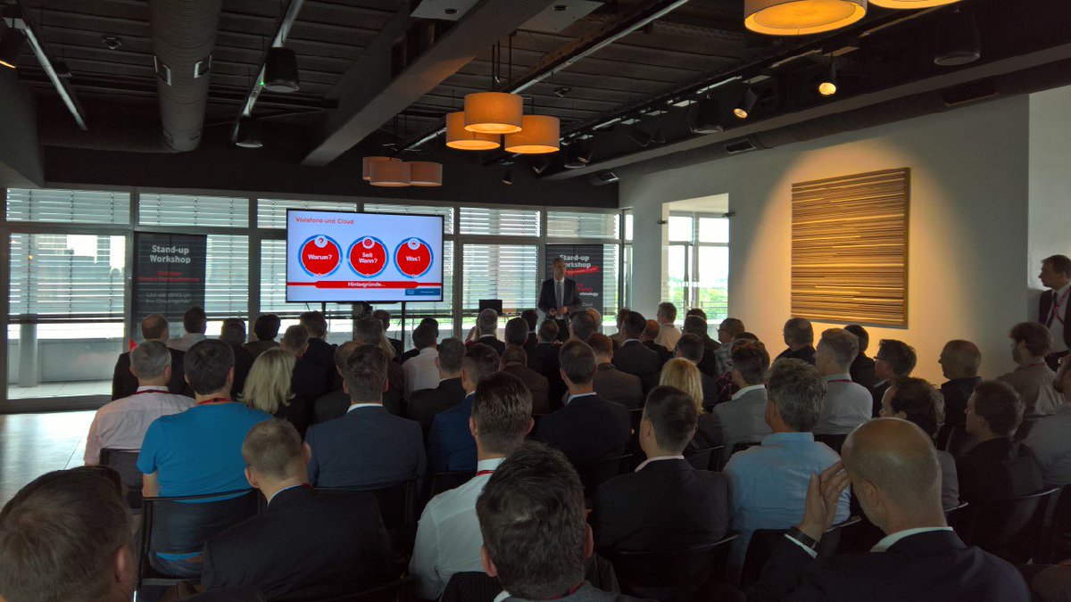 PiaInTheClouds's tweet photo. @volkerschiecke introducing the #vodafone #totalcloud world @fusionlaunch event. https://t.co/VDUChbVbNy