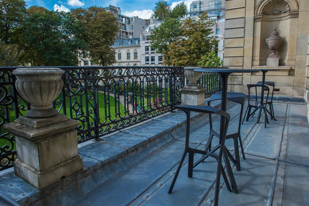 ViparisOfficiel's tweet photo. Article intéréssant sur la collaboration de l'Hôtel Salomon de Rothschild et @KaspiaRecep https://t.co/RLJu8UAbft https://t.co/TAR3q5elqx