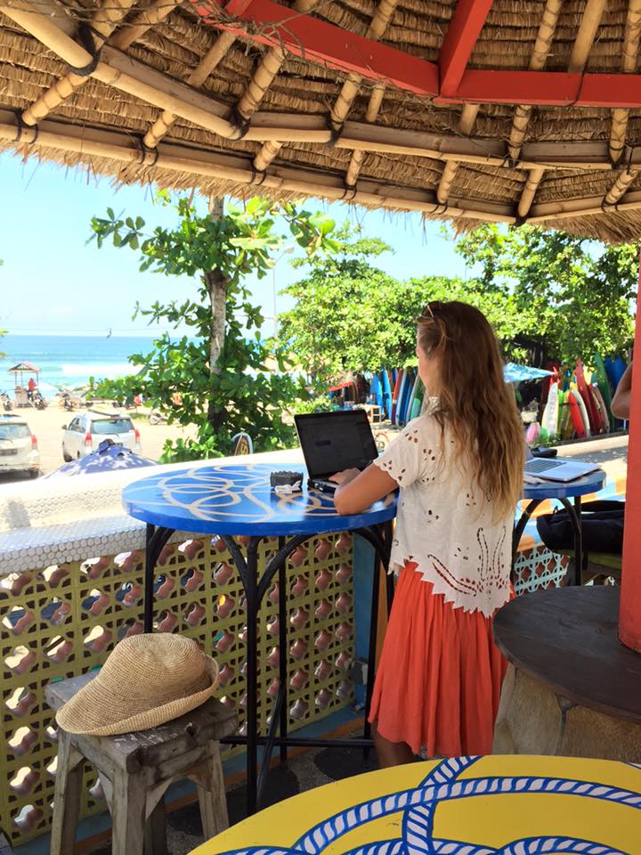 viossvision's tweet photo. Advertisement without office or set location

https://t.co/MYIRxmSAuL

#advertising #travel #creative https://t.co/UH09n089rd