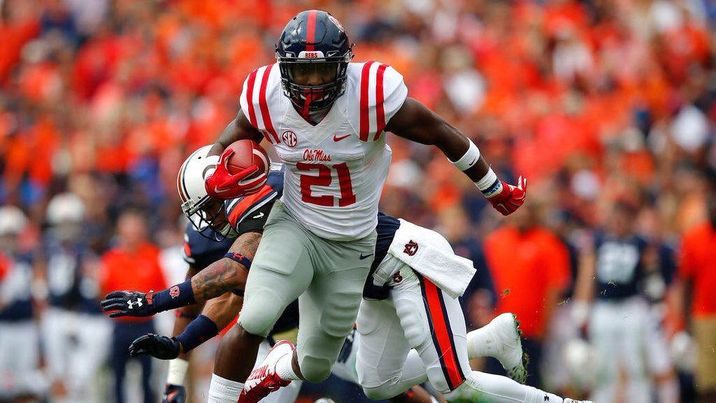 JLgrindin's tweet photo. Read about how the #OleMiss rushing attack is trending upward https://t.co/LCDb4iONHY https://t.co/gfsZdeMihi