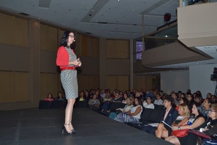 "El mercado está pidiendo tener la capacidad de generar conciencia social y ambiental" - @pilymondrono