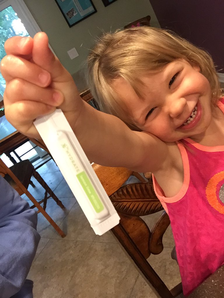 wroby66's tweet photo. New favorite "juice" at this house! #XSSN @jroby66 https://t.co/oKpYh9BCvi