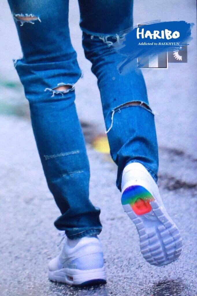 [Appreciation] Baekhyun wears Nike Betrue collection