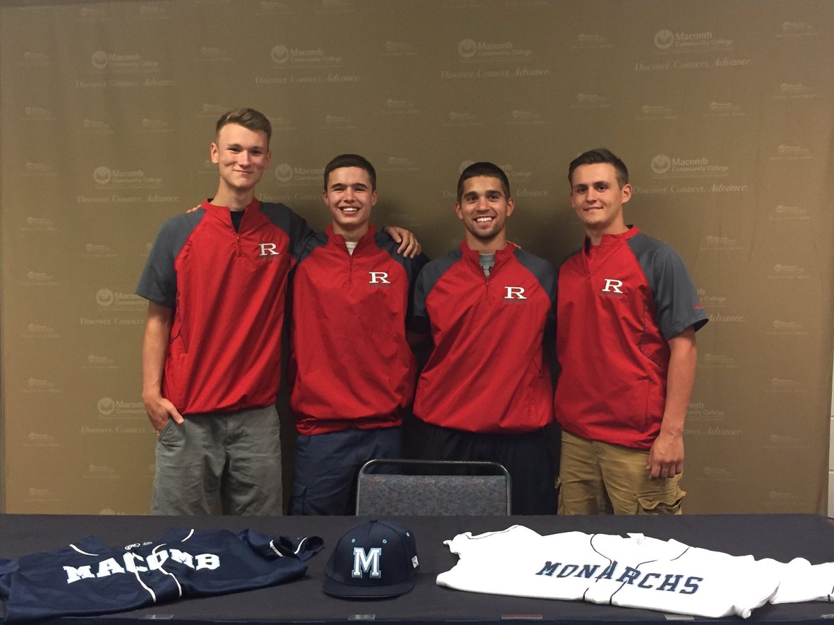 Congratz <a href="/soaveandrewnoah/">soave</a> Tony Quas, <a href="/NiesZach/">Zach Nies</a> &amp; @Steve_Morris36 all signed w/MCC to play baseball <a href="/RomeoBaseball20/">Romeo Baseball</a>