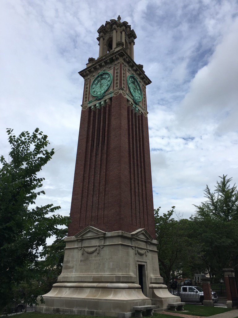 CollegeKnights's tweet photo. Day 2, stop 1 at @BrownUAdmission #summercollegetour https://t.co/tIC5f74uoM