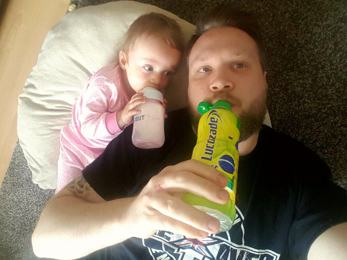 kevolutions's tweet photo. Isabelle preparing for a nap, me preparing for kickboxing @LucozadeSport #lucozadesport https://t.co/xj81BUUNw2