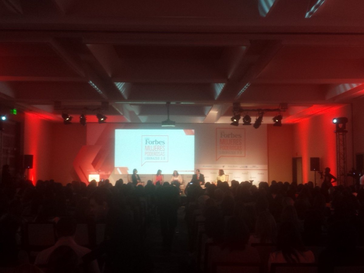 #foroforbes #mujerespoderosas hablando del rol de la mujer en el momento actual <a href="/Forbes_RD/">ForbesRD</a>