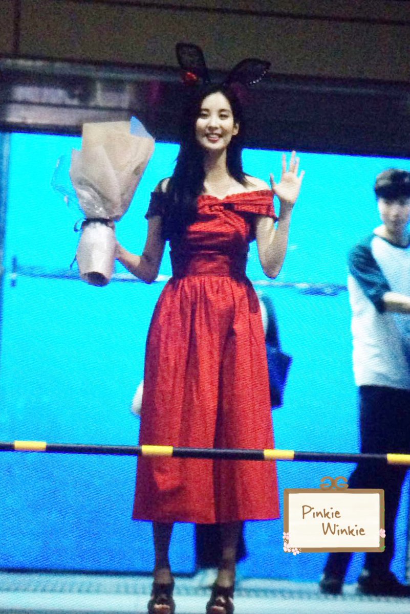  [PIC][28-06-2016]SeoHyun tham dự "SEOHYUN ♥ BIRTHDAY ♥ PARTY" tại SM COEX vào hôm nay CmCtWITUsAESywJ