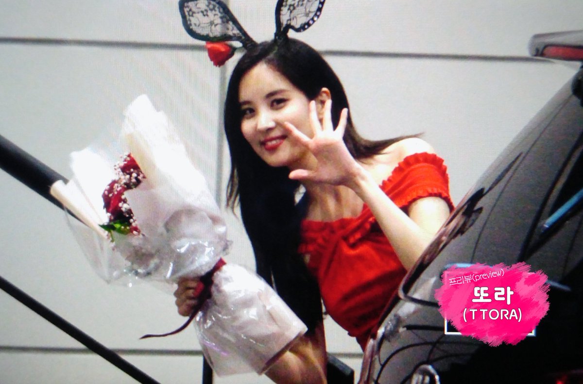  [PIC][28-06-2016]SeoHyun tham dự "SEOHYUN ♥ BIRTHDAY ♥ PARTY" tại SM COEX vào hôm nay CmCueIVUsAENvXZ