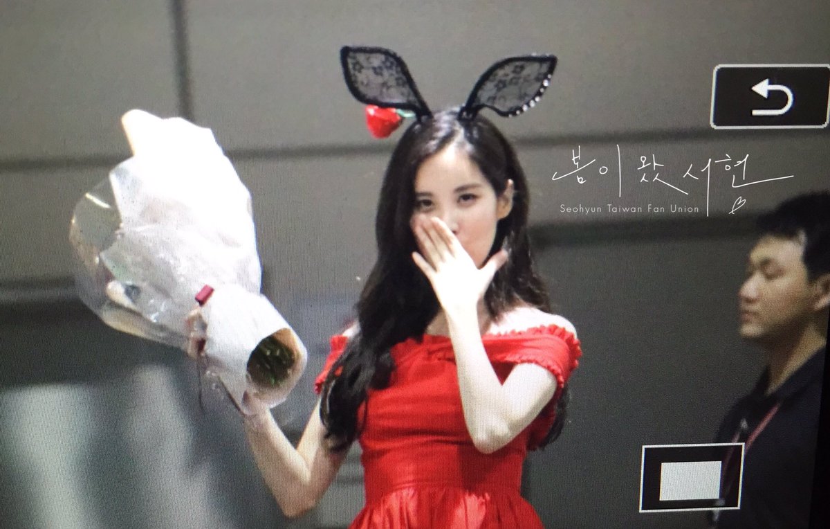  [PIC][28-06-2016]SeoHyun tham dự "SEOHYUN ♥ BIRTHDAY ♥ PARTY" tại SM COEX vào hôm nay CmCv9RGUoAAuIJD