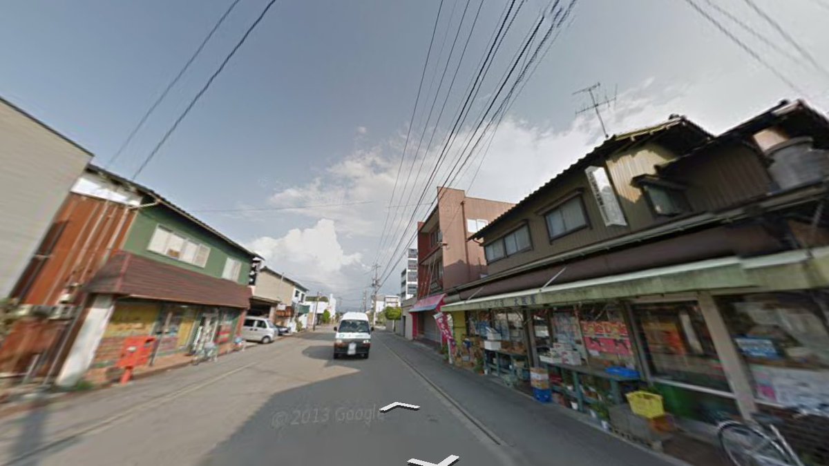 金沢まちゲーション 小松 市では川辺団地を推しておこう こちらも高度経済成長期に作られた団地で 規模は小さめだが メインストリートは八百屋 駄菓子屋 おもちゃ屋 銭湯など 計画的に商店街が作られ 周辺は県営 市営の団地や住宅が広がっている 金沢まちゲーション 小松 市では川辺団地を推しておこう こちらも高度経済成長期に作られた団地で 規模は小さめだが メインストリートは八百屋 駄菓子屋 おもちゃ屋 銭湯など 計画的に商店街が作られ 周辺は県営 市営の団地や住宅が広がっている