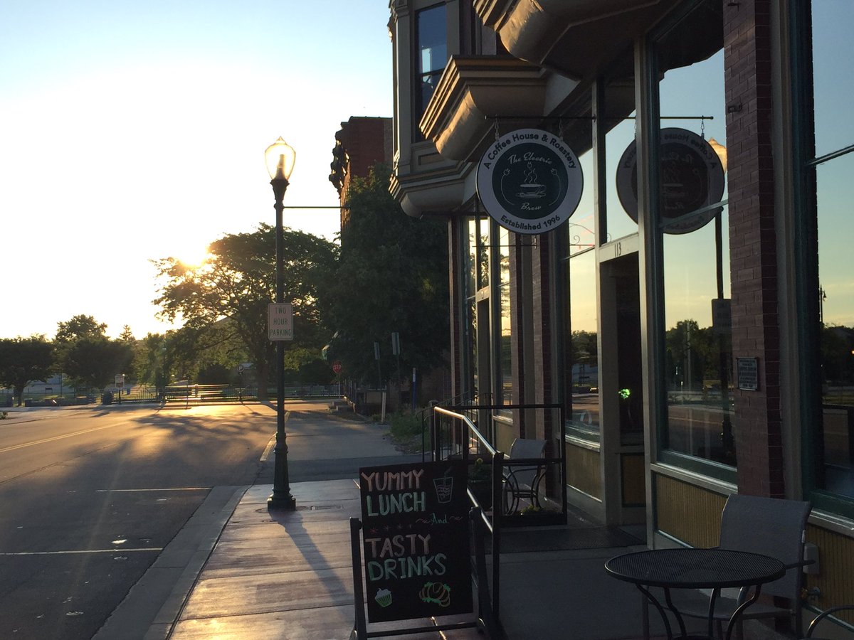 runovercoffee's tweet photo. Had a great morning at @TheElkhartBrew #runningovercoffee #run #chat #coffee https://t.co/hem70qdzjC