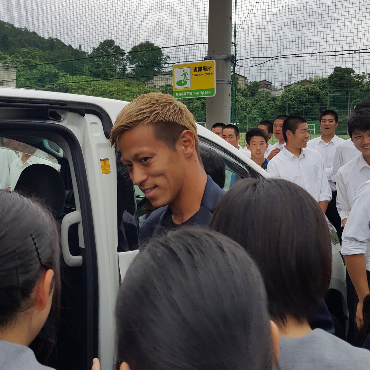 高岸憲伸 Legend 本田圭佑 星稜グランドに降臨してた さすがのオーラ T Co Lymmgg3thl Twitter
