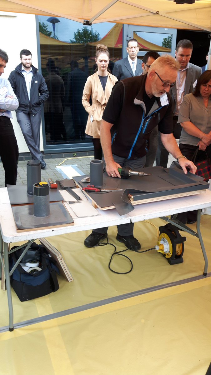 LeedsBecBldSurv's tweet photo. Sarnafil now #knowledgedays https://t.co/feB1FTBJOz