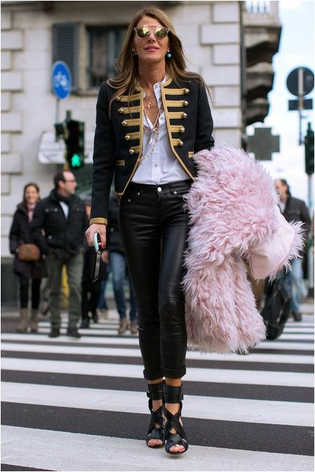 SiahHoward's tweet photo. @annadellorusso Street style fashion is the best mix of luxury and street!

#SiahHoward #Inspo #Fashion #Designer https://t.co/sUQoEZjn8f