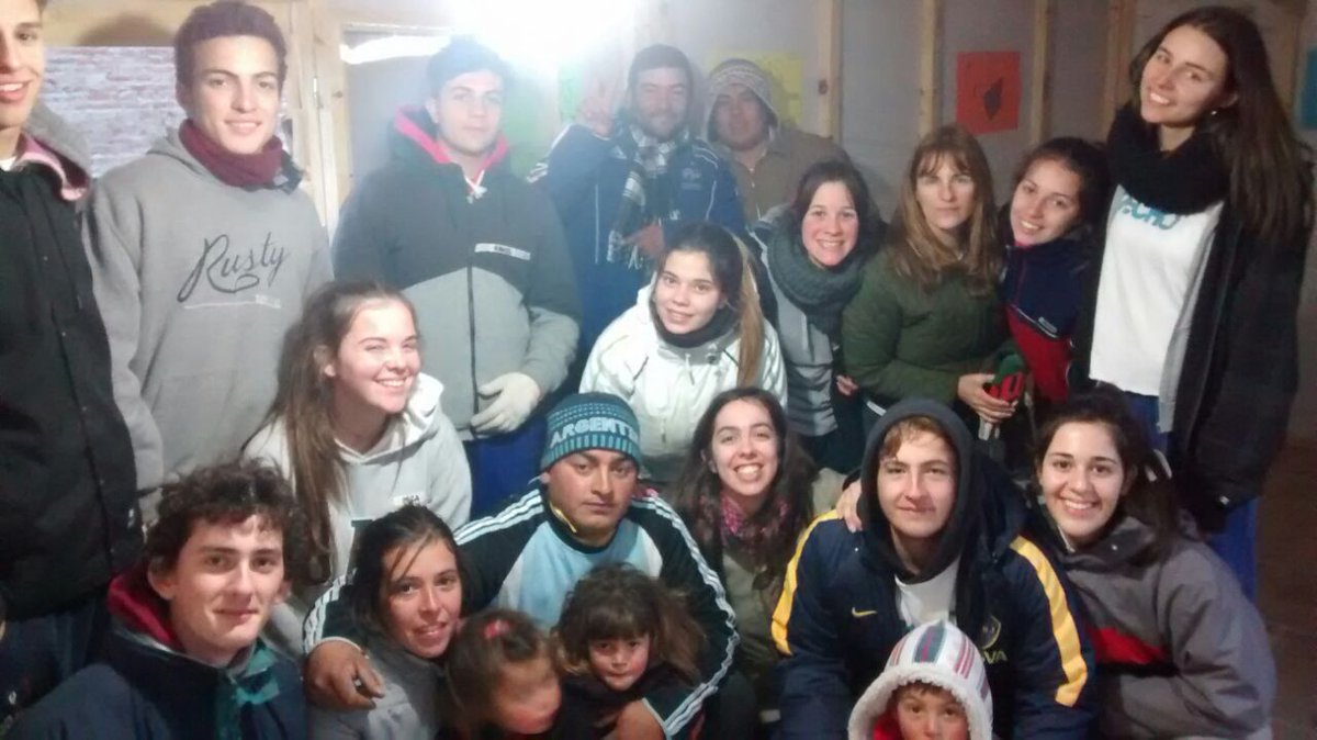 CNorbridge's tweet photo. Este fin de semana desafiando el frío y con mucho amor construímos 2 casas para @TECHOarg #orgulloNB https://t.co/SyEdODefam
